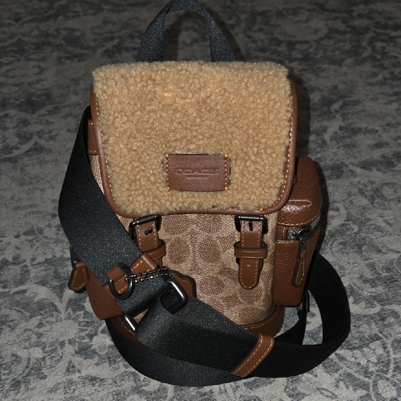 Coach Brown and Tan Shearling Crossbody Bag - Picture 8 of 16